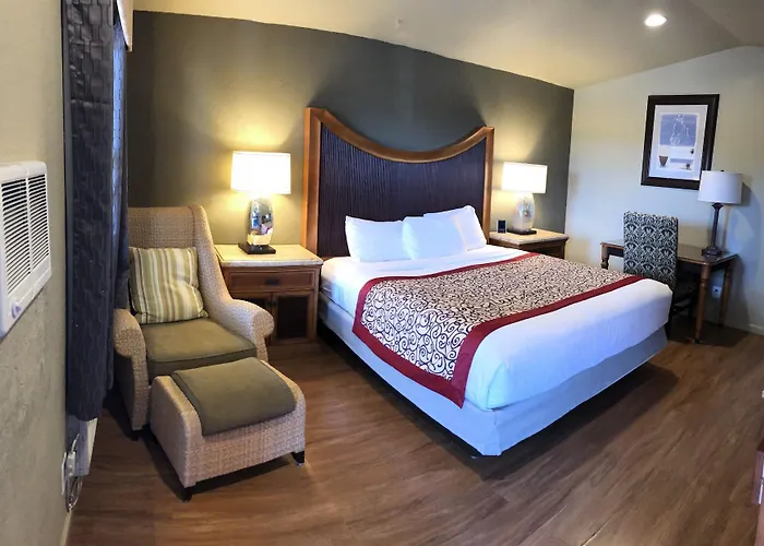 Hotel Rodeway East Route 66 2*